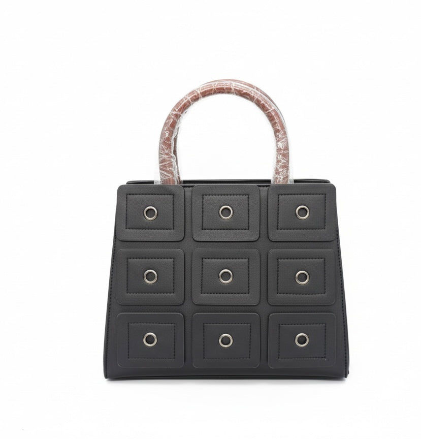 Minimalist Geometric Satchel – Τσάντα Χειρός με Ανάγλυφο Σχέδιο & Metal Eyelets